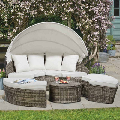Rattan outdoor daybed with canopy online