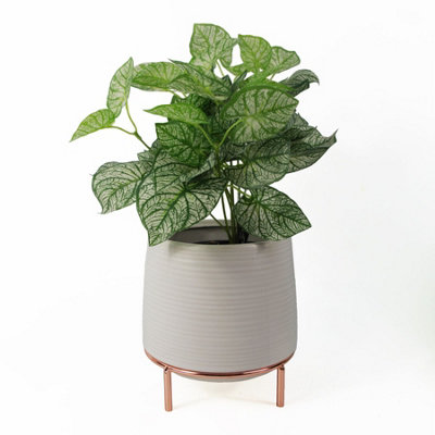 18cm White Ceramic Planter with Metal Stand