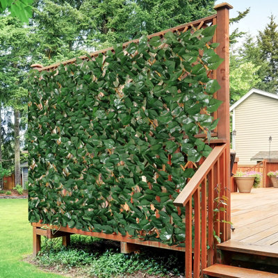 Prime Plus Expandable Faux Maple Leaf Willow Fence 2M(W) X 1M(H) Screening from B&Q