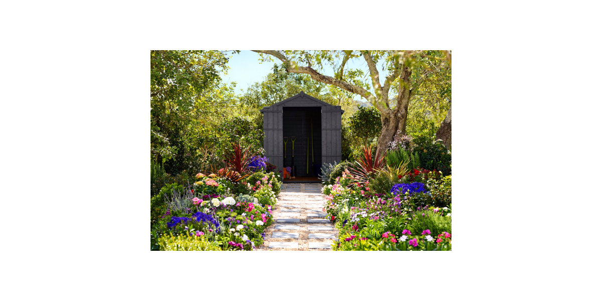 How to paint a wooden shed Outdoor & Garden B&Q