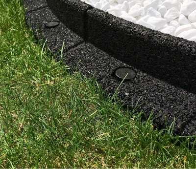 1m FlexiBorder Garden Edging in Black H8cm Pack of 10