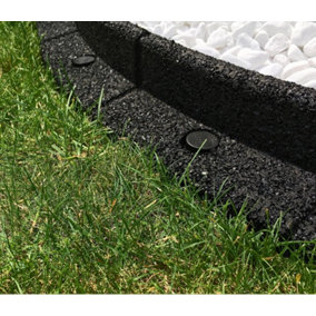 1m FlexiBorder Garden Edging in Black H8cm Pack of 10