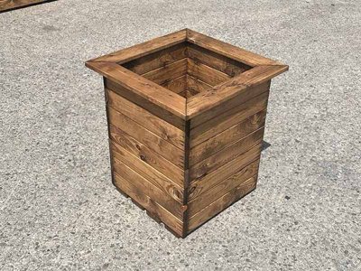 1Pc Large Windsor Planter - W48 x D48 x H53 - Redwood