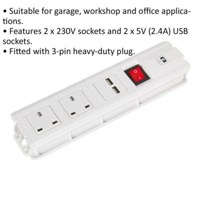 2.6m Extension Cable - 2 x 230V Plug Sockets - 2 x USB Sockets - On/Off Switch
