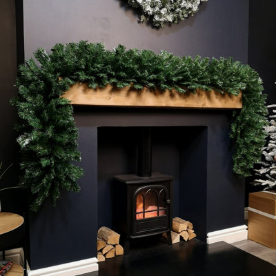 2.7m (9ft) x 38cm Premier Luxury Extra Bushy Plain Green Christmas Garland Price Comparisons | Compare The Build