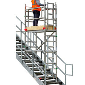 2.7m Tall PRO Trade & DIY Steps Stair Access Scaffold Tower 1.5m x 0.7m Platform