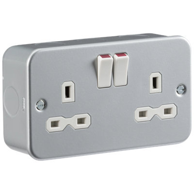 2 Gang 13Amp Metal Clad Socket MR9000 , Industrial Electrical Fitting ...