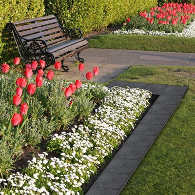 Garden Central 18" X 18" Pendant Round Stepping Stones In Grey 4 Pack Made With Recycled Materials
