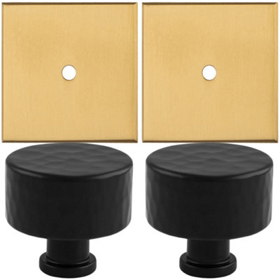 2 PACK - Cabinet Door Knob & Contrasting Backplate Set - Hammered Kitchen Pull - Matt Black & Satin Brass