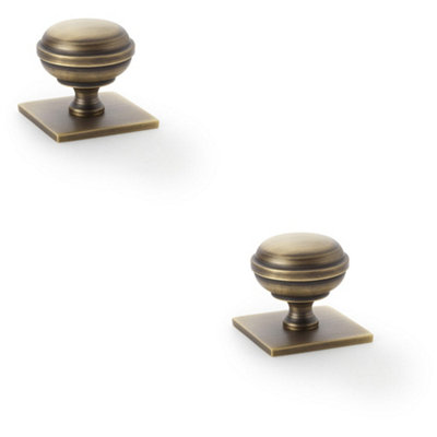 2 PACK - Classic Round Cabinet Door Knob & Matching Backplate - Antique Brass 34mm Handle