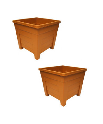 2 x 27cm Square Terracotta Colour Grosvenor Plastic Patio Planter