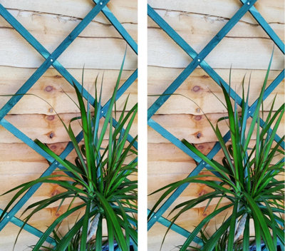 2 x 7mm Heavy Duty Green Expanding Wooden Trellis 1.8m x 0.6m DIY at B&Q