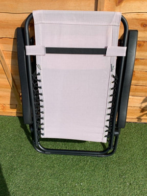2 x Beige Zero Gravity Chair Lounger