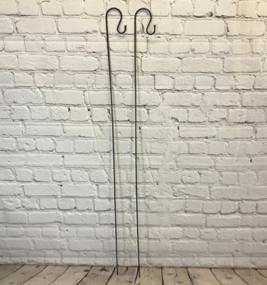 2 x Shepherds Crook Black Metal Garden Border Hooks (1.5m)