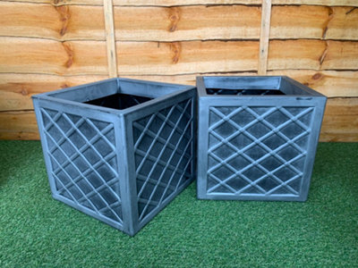 2 x Strata 39cm Lazio Planter GN696-PEW-ST Grey Planter