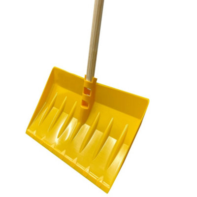 2 x Yellow Snow Shovel Spade With Wooden handle For Clearing Driveways, Gardens, Pathways, Snow & Debris