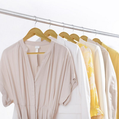 20 Pack Wooden Hangers - Natural - 7