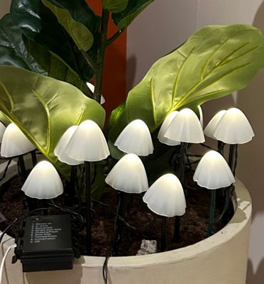 20 White Mushroom Stake Lights Mini Christmas LED Pathway Lights Warm White