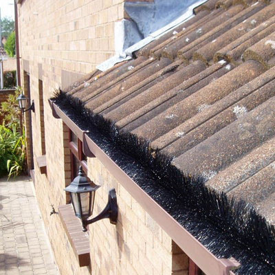 20 x Hedgehog Gutter Brush Clips Clean Leaf & Debris Free Gutters