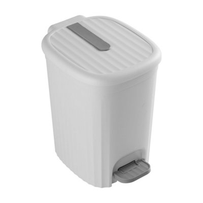 20L Grey and White Pedal-operated Rubbish Bin With Lid, 21.5
