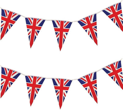 SHATCHI Union Jack Bunting Banner – 20m Long, 50 Plastic Triangle Flags, For Parties, Royal Events, Sports