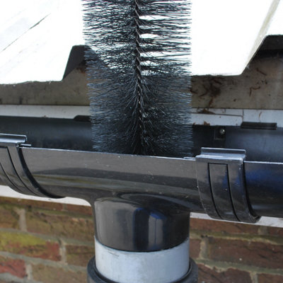 20m Black Gutter Brush Leaf & Moss Guard with Set of 4 Drain Guard Plugs - 5