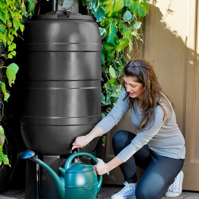 210L Water Butt Set Includes - 4