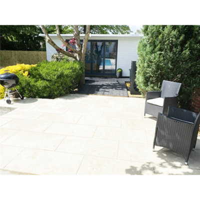 21m2 - 42 Paving Slabs - Dolomite Travertine (Beige) Porcelain Paving