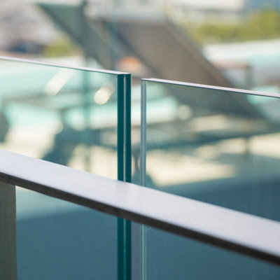 21mm Toughened Laminated Glass Balustrade Panels 1000mm x 1000mm