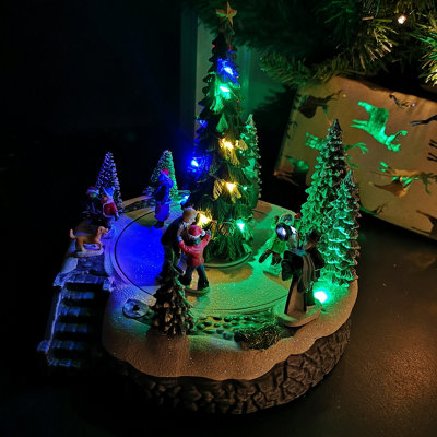 22cm Battery Operated LED Light Up Musical Christmas Scene in