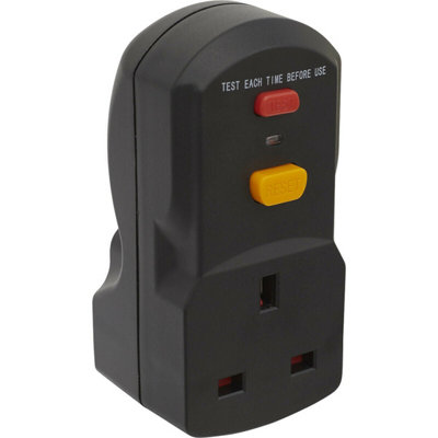 230V RCD Safety Adaptor with 2990W Max Load for Home and Outdoor Use