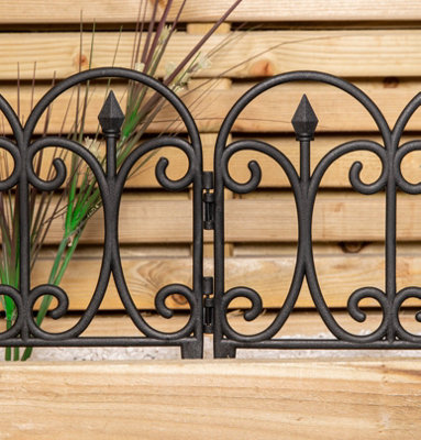 23cm x 57cm 4 Piece Black Ornate Garden Decorative Border Fence Edging