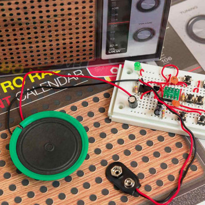 24 Days Retro Radio Advent Calendar - 4