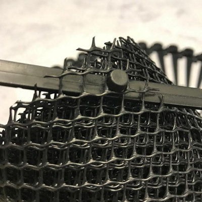 24 Metres Gutter Protection Mesh Guard with 60 Fixing Clips - 3