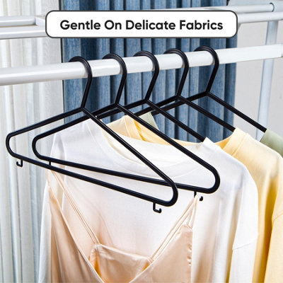 25 Pack Adult Plastic Coat Hangers - 9