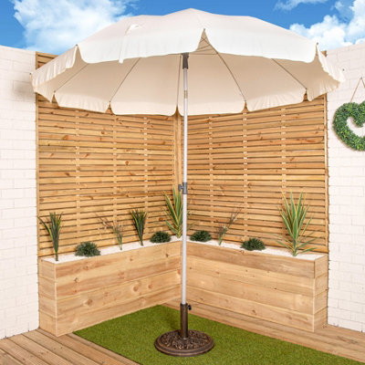 lichten gesponsord uitvinding 250cm Extending Parasol Umbrella with Tilt Action in Cream for Garden or  Patio | DIY at B&Q