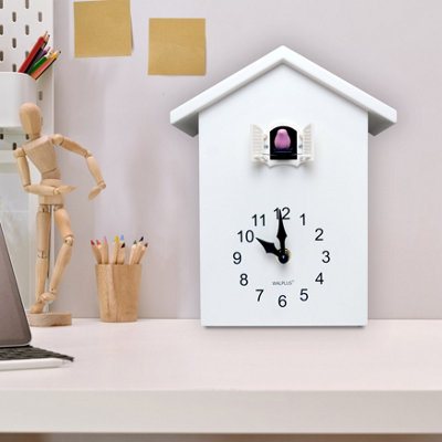 25cm x 20cm White Minimalist Cuckoo