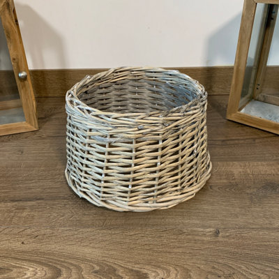 28or33cm Samuel Alexander Deluxe Wicker Willow Christmas Tree Skirt   Small Natural Price Comparisons | Compare The Build