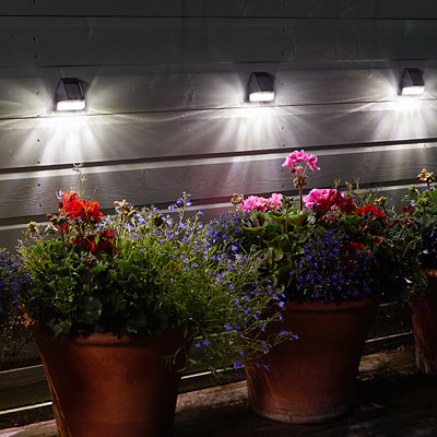 Low voltage garden lights b&q sales