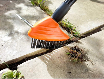 https://media.diy.com/is/image/KingfisherDigital/3-in-1-garden-brush-with-telescopic-handle-wide-narrow-bristle-brush-head-metal-spike-for-cleaning-patio-decking-driveways~5053335806941_03c_MP?$MOB_PREV$&$width=618&$height=618