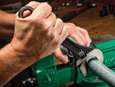 3 in 1 Pass Through Reversible Adjustable Wrench 11 Piece Set + Spline Sockets - 6