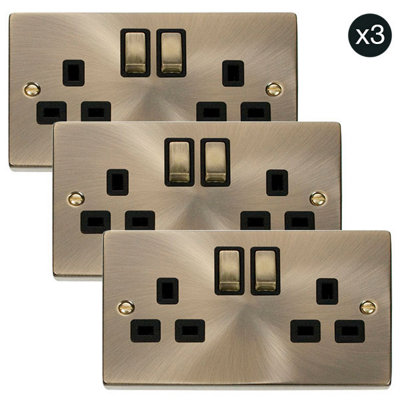 3 PACK - Antique Brass 2 Gang 13A DP Ingot Twin Double Switched Plug Socket - Black Trim - SE Home