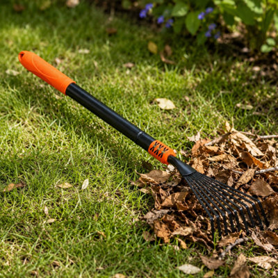 3 Pack Telescopic Garden Rake Adjustable Leaf Lawn Soil Grass Moss Rake ...