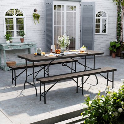 Brown plastic 2024 outdoor table