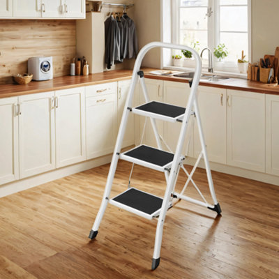 3-Step Folding Ladder with Safety Lock, White