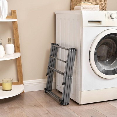 Compact airer hotsell