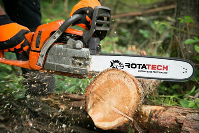 Echo CS310ES Kettingzaag | 30.5cc | 35cm Zaagblad | Met Gratis 2 Kettingen En 2l Olie Japanse Topkwaliteit Voor Particulier Gebruik
