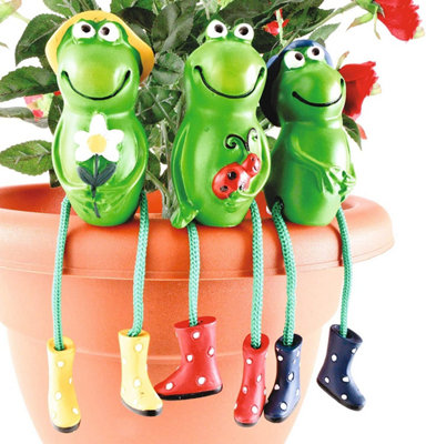 3 x Frog Design Plant Pot Perchers - Weatherproof Polyresin Outdoor Garden Sitting Toad Novelty Ornament Figures - Each H17cm