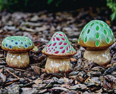 Solar deals toadstool lights