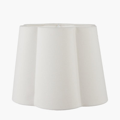 30cm White Handloom Tapered Scalloped Lamp Shade